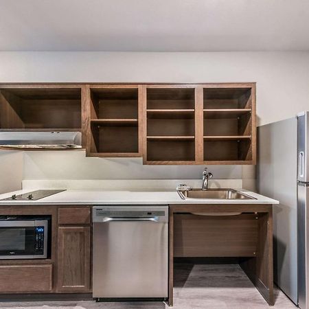 Woodspring Suites Линден Экстерьер фото