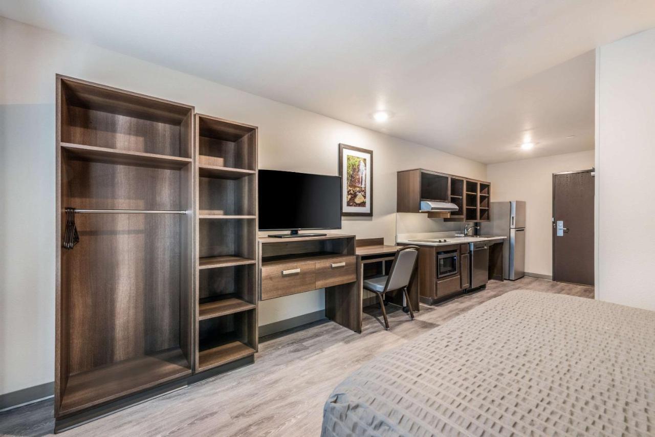 Woodspring Suites Линден Экстерьер фото